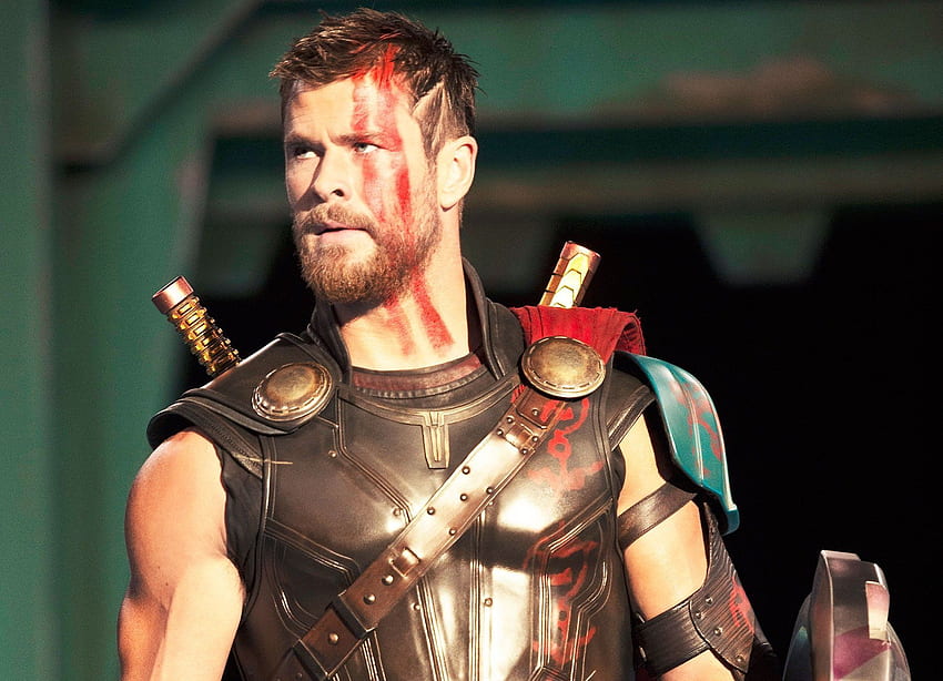 Chris Hemsworth Haircuts: A Guide to His Signature Styles