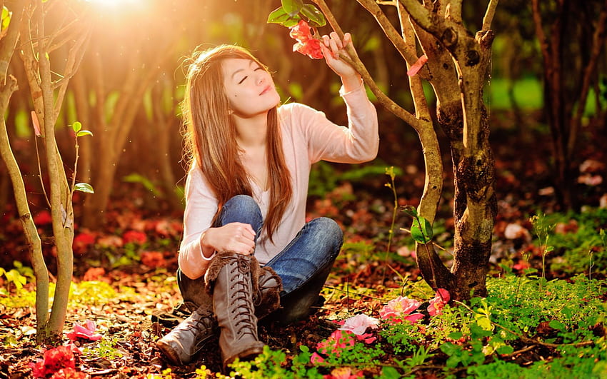 Lovely Girl, asian, girl, beautiful, people, celebrity, trees, nature, flowers, models HD wallpaper