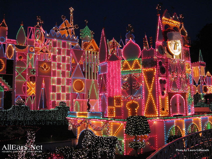 Disneyland Debuts a Trio of Festive Scents for 'it's a small world' Holiday! HD wallpaper
