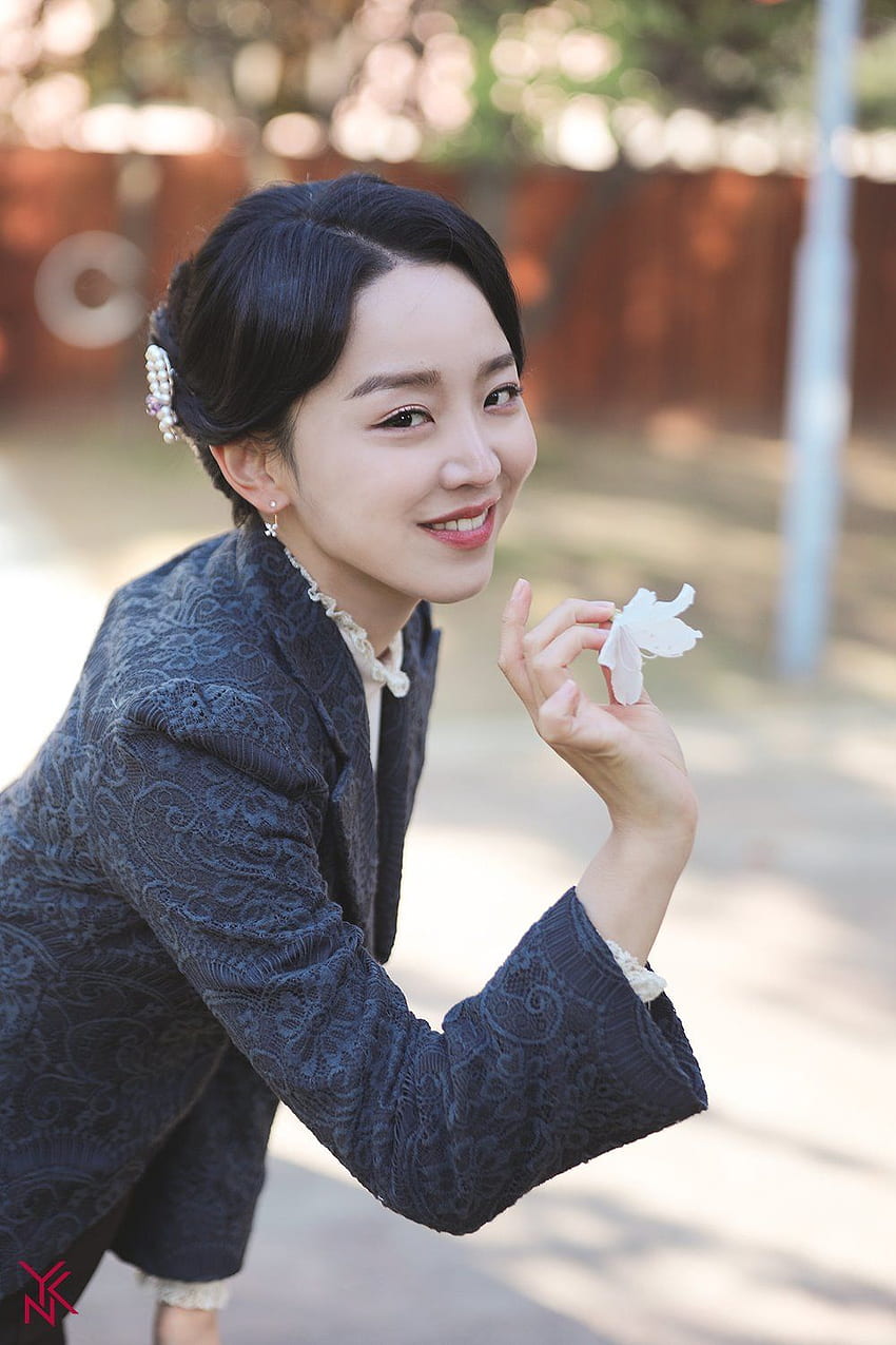 Aqui estão os 25 atores de drama mais populares na Coréia agora, Shin Hye Sun Papel de parede de celular HD