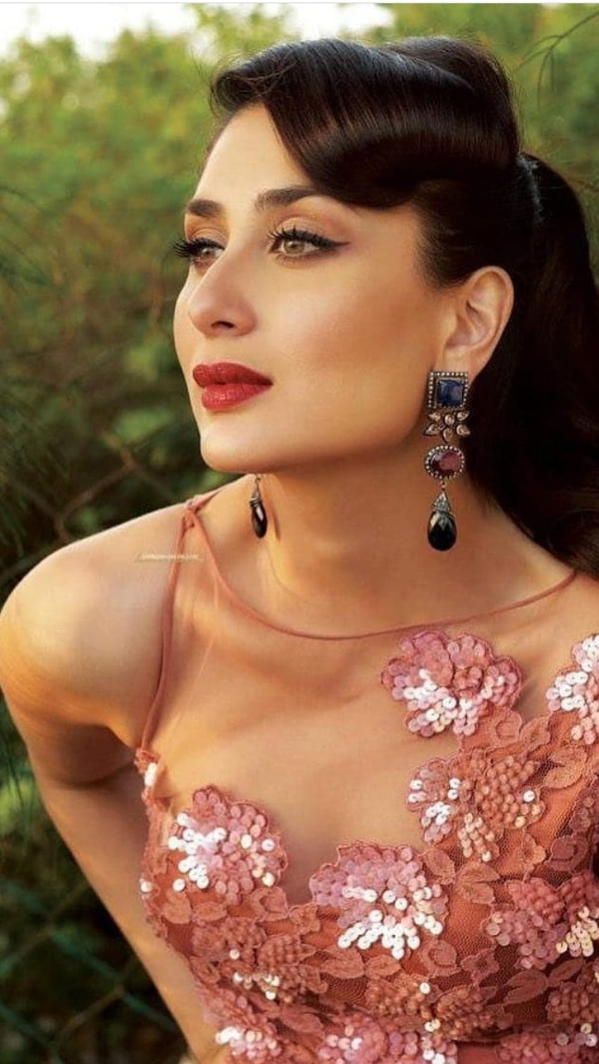 Kareena Kapoor นางเอกบอลลีวูด วอลล์เปเปอร์โทรศัพท์ HD