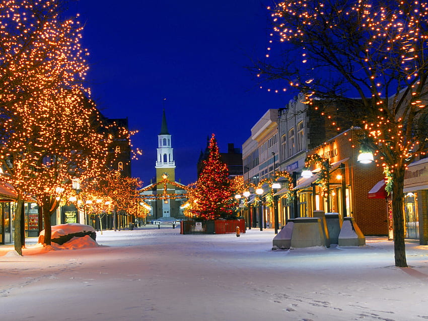 Christmas town, winter, town, beautiful, holiday, lights, christmas, street, sky, evening HD wallpaper