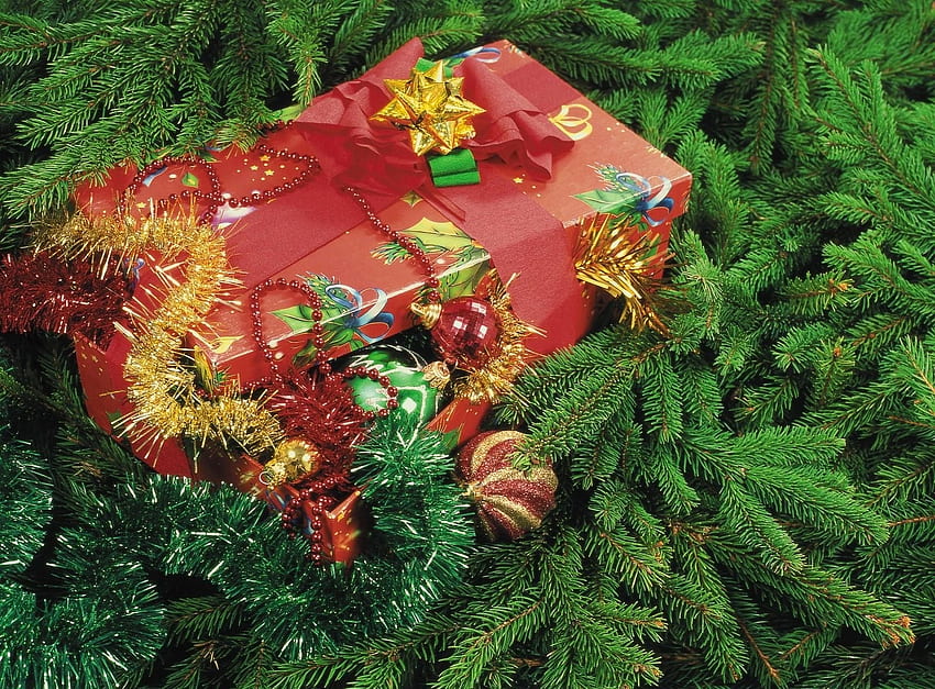 Holidays, New Year, Holiday, Needles, Present, Gift, Christmas Decorations, Christmas Tree Toys, Tinsel HD wallpaper