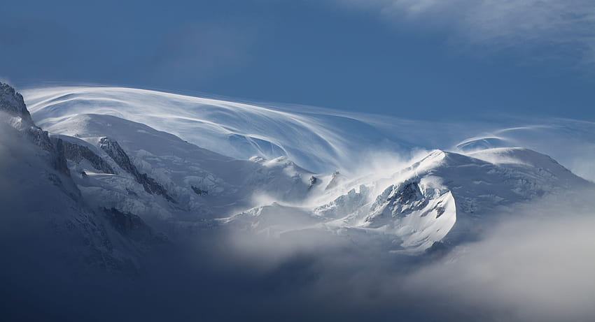 Chamonix Mont Blanc (zwykle skracane do Chamonix), Francja Tapeta HD