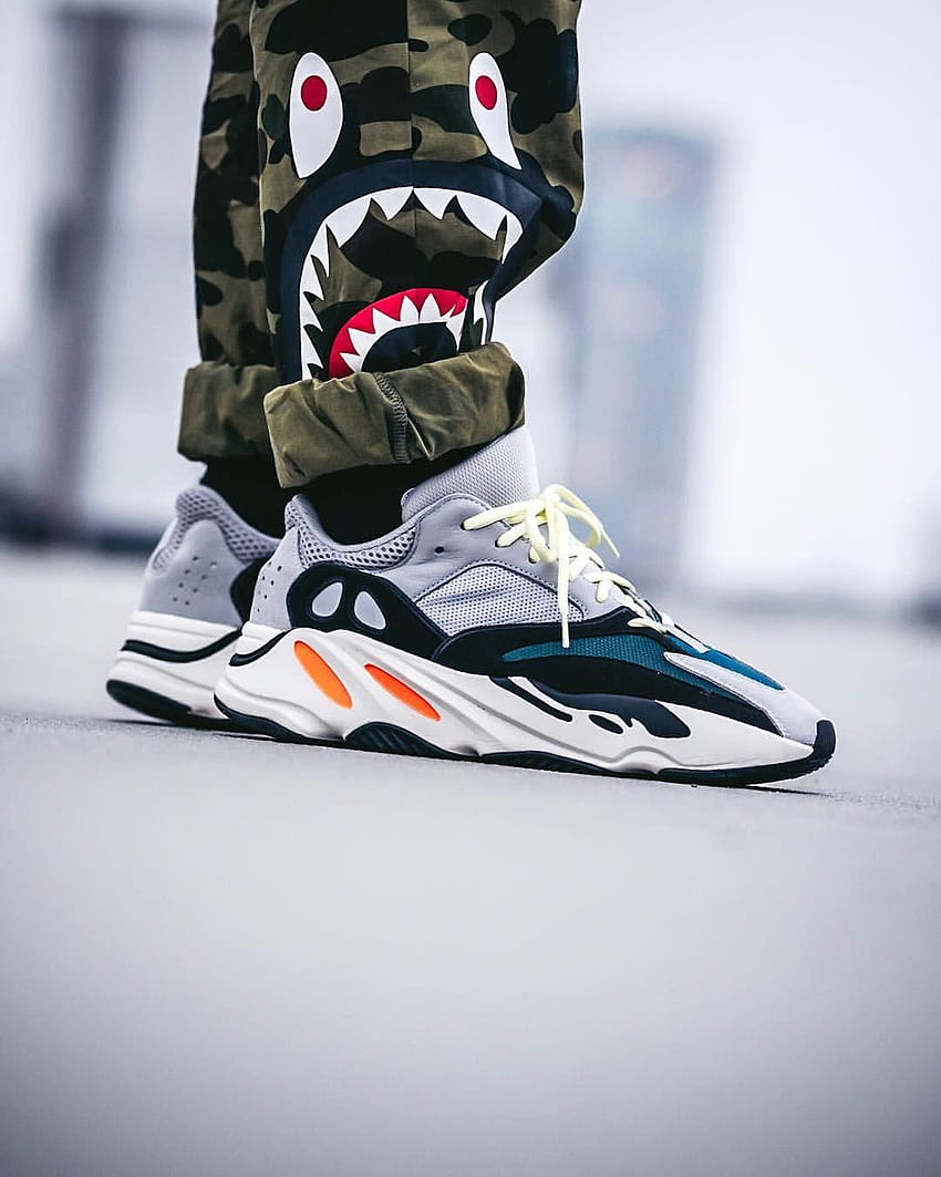 Yeezy 700 best sale wallpaper hd