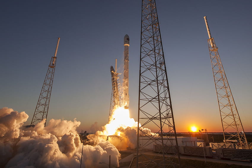 SpaceX will return to scene of its last explosion in December HD wallpaper