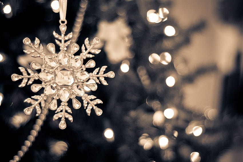 Diamond Snowflake, decoration, snowflake, graphy, ornement, christmas, diamond, beautiful HD wallpaper