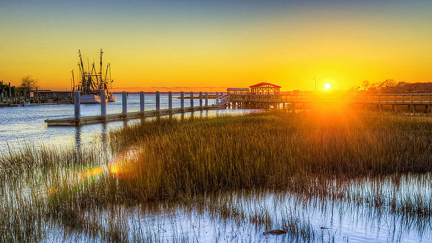 Shem Creek Sunset - Charleston, Caroline du Sud, rivière, navire, jetée, ciel, eau, soleil, États-Unis Fond d'écran HD