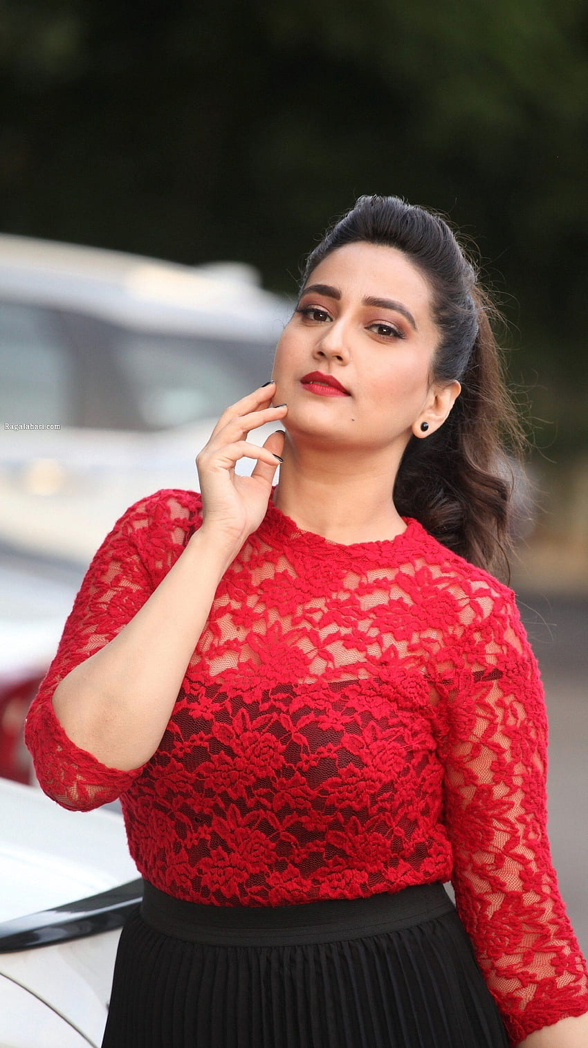 Manjusha, telugu actress, anchor HD phone wallpaper