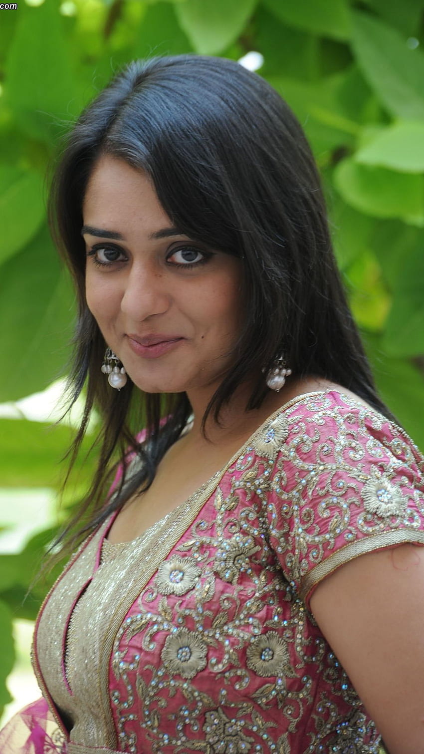 Nikita Thukral, Nikita, atriz Kannada Papel de parede de celular HD