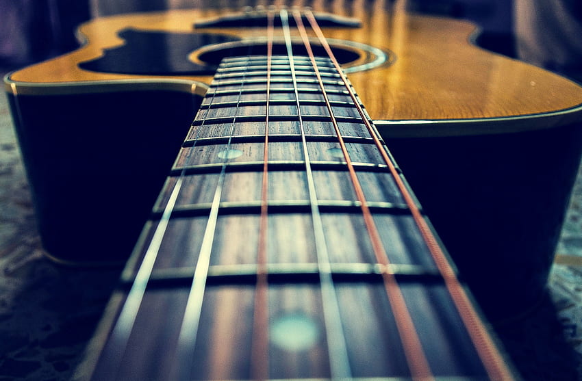 Detalhe de guitarra acústica preta e marrom cortada papel de parede HD