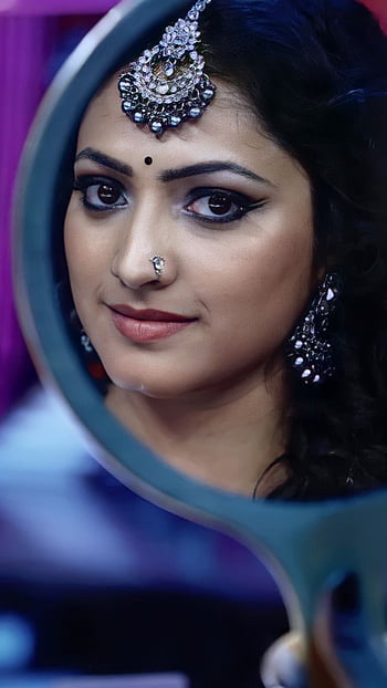 2014 Wallpaper Haripriya South Actress 7585 - Tamil Actress Haripriya Photos