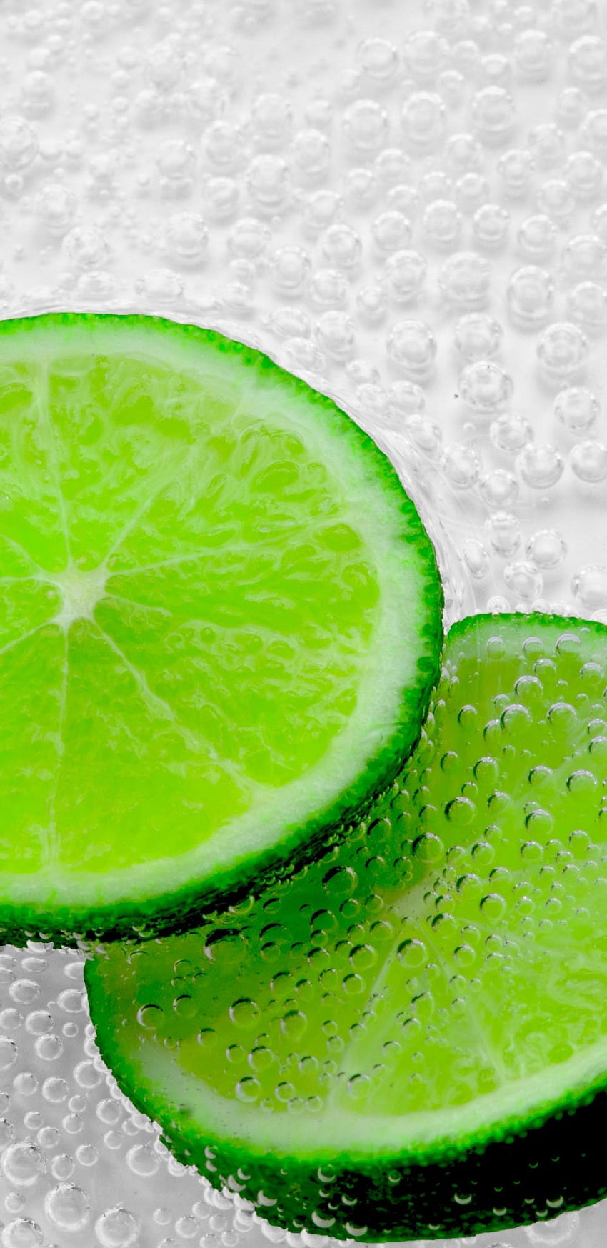Green lemon slices, bubbles, close up . Lime , iPhone background , Fruit, Green Lemon Aesthetic HD phone wallpaper