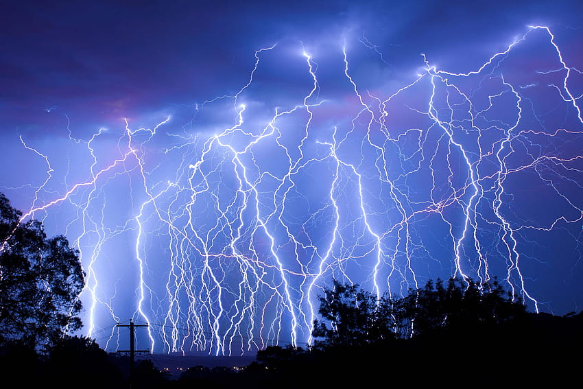 Ecco come puoi proteggerti dai fulmini durante un temporale, una tempesta elettrica Sfondo HD
