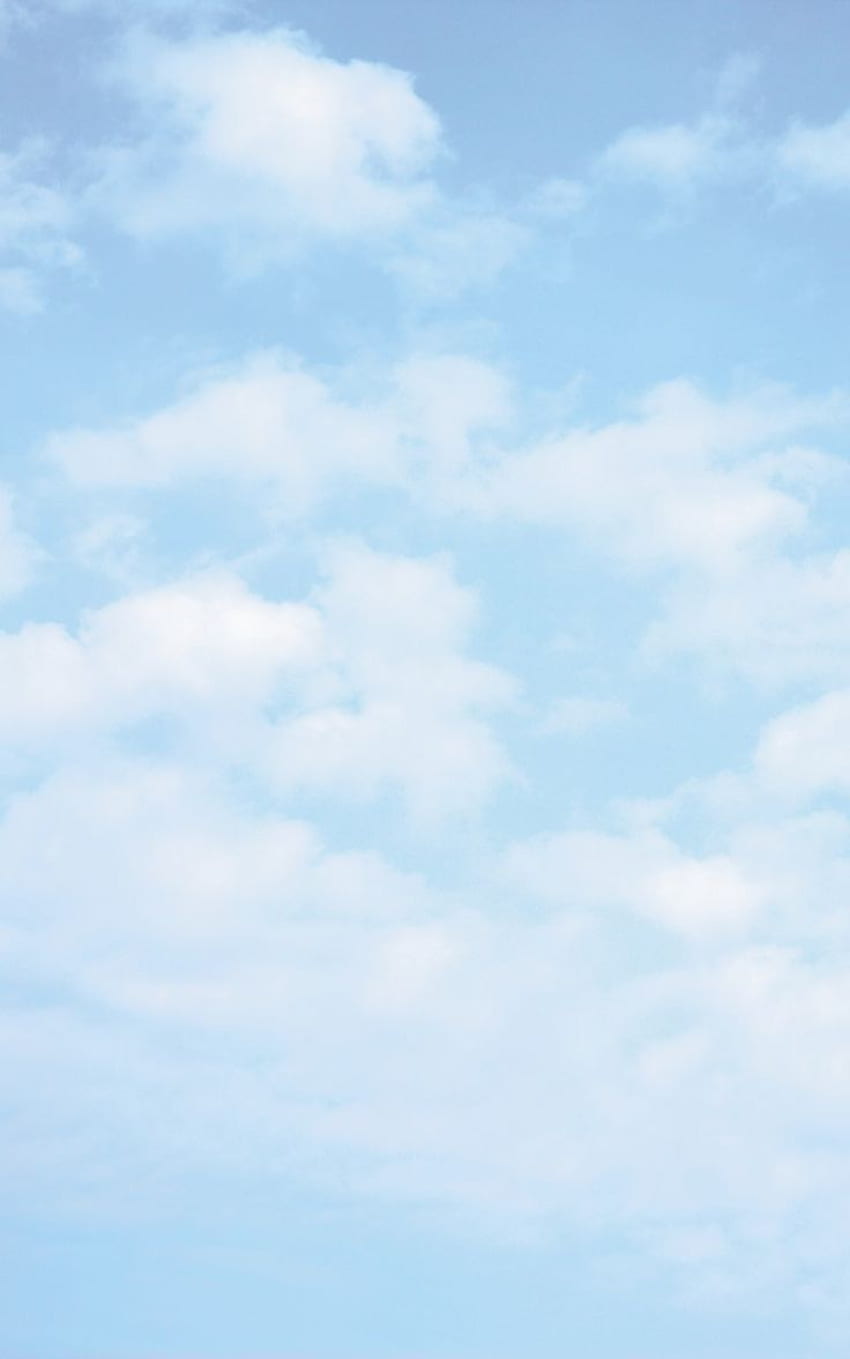 Rawad WB. Blauer Himmel, blaues iPhone, blaues ästhetisches Pastell, blauer Himmel und Wolken HD-Handy-Hintergrundbild