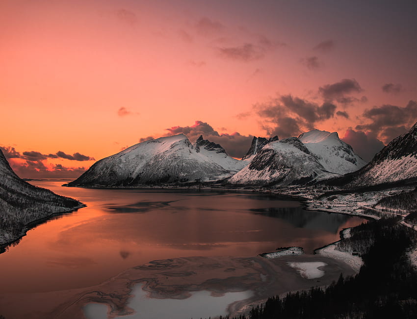 Езеро, планини, залез, природа HD тапет