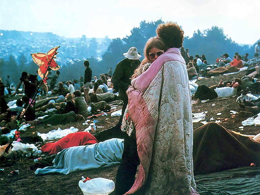 Woodstock Couple – Iconic , Woodstock Festival HD wallpaper