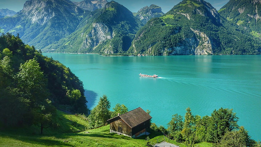 Изглед към езерото Люцерн от планини и синьо небе, Швейцария. Windows 10 Spotlight HD тапет