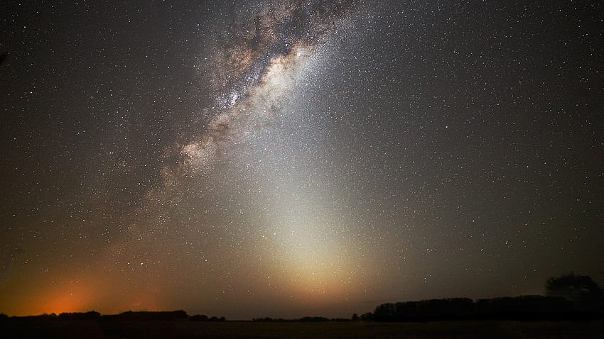 In the Past 24 Hours, 60 Tons of Cosmic Dust Have Fallen to Earth, Zodiacal Light HD wallpaper
