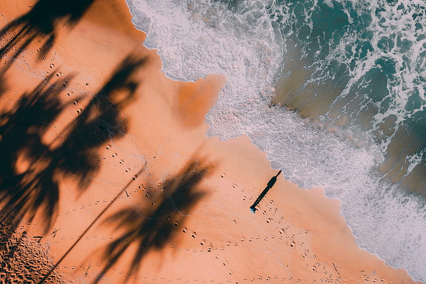 Sahilde Duran Bir Kişinin Üstten Görünümü · Stock , Beige Beach HD duvar kağıdı