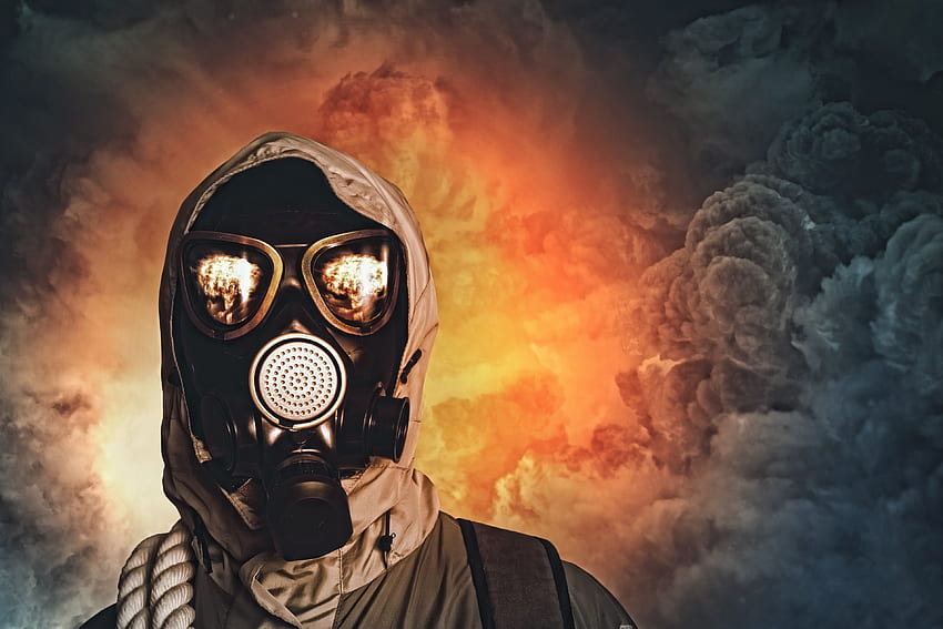 Person Wearing Gas Mask , Survivor, Pollution HD wallpaper