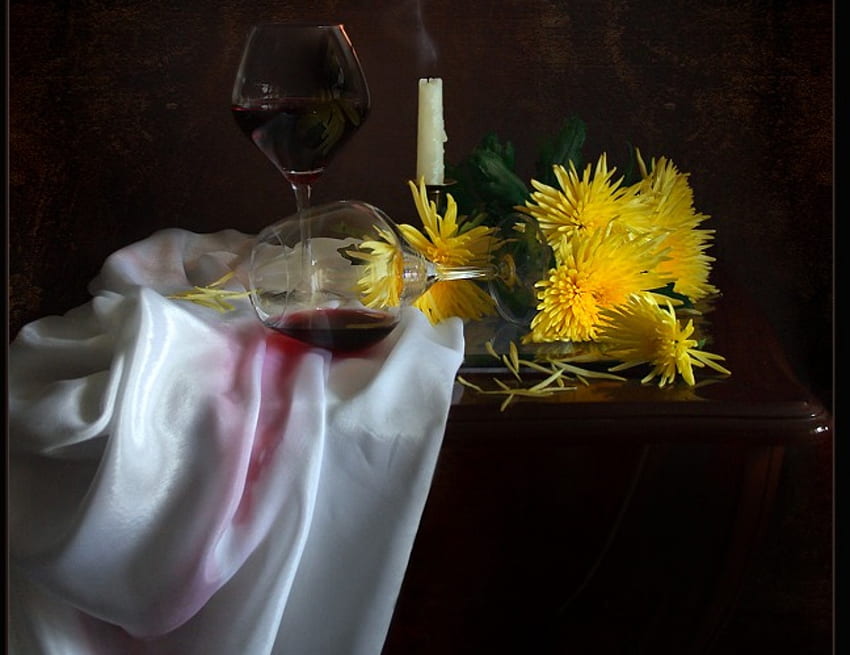 rozlane wino, stół, świeca, szkło, kwiaty, płótno Tapeta HD