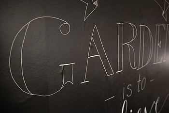 10 Cool Ways to Use Chalkboard and Dry Erase Wallpaper - PopTalk!