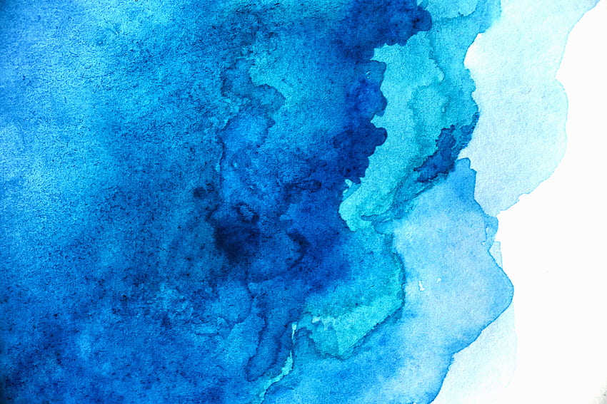 Latar belakang cat air biru muda abstrak diisolasi dengan warna putih - Kalibrasi Legal Wallpaper HD