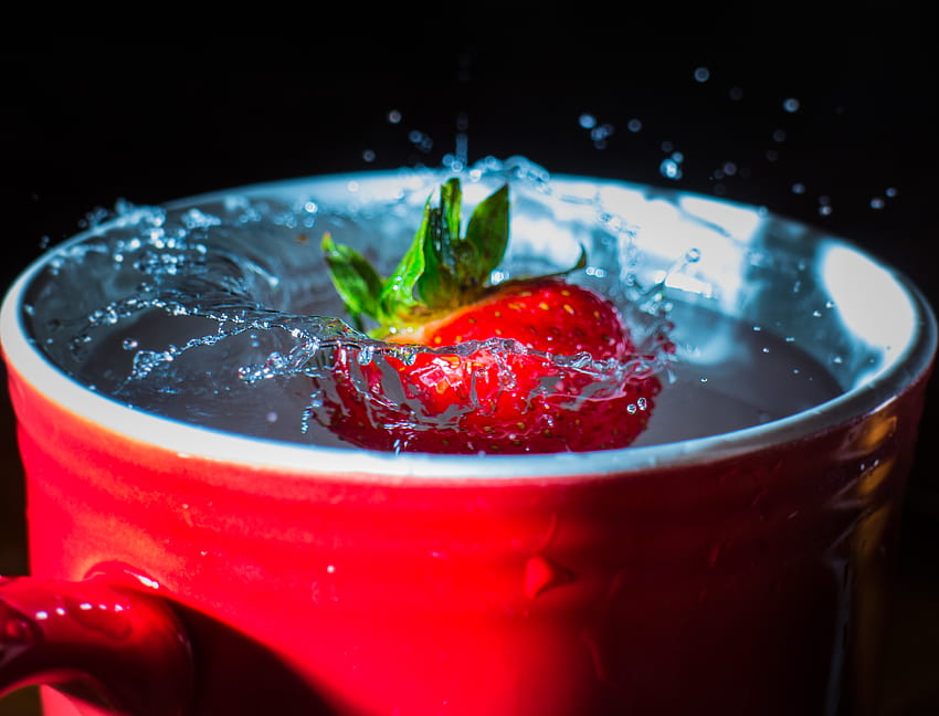 Strawberry, Macro, Cup, Spray, Splash, Mug HD wallpaper
