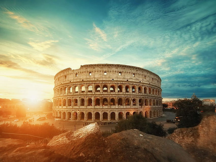 � Coliseo romano, Italia bajo un cielo despejado durante la hora dorada - Stock, paisaje de Roma fondo de pantalla