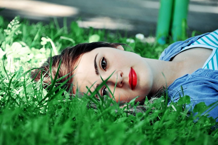 Beauty, red lips, make-up, eyes, girl, green grass, hair HD wallpaper