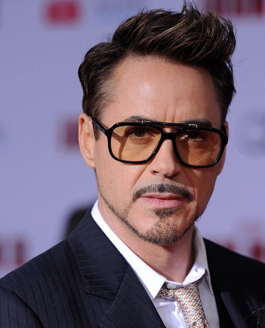 Robert Downey Jr: 'Tony Stark Has A Very Human Journey'. Camara, Iron Man Sunglass HD phone wallpaper