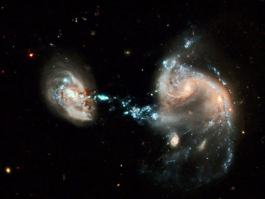 wynik zderzenia galaktyk Hubble'a. Złudzenia optyczne, zderzenie galaktyk Tapeta HD