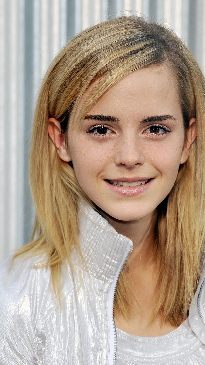 Emma Watson, Gorgeous Heroine HD phone wallpaper