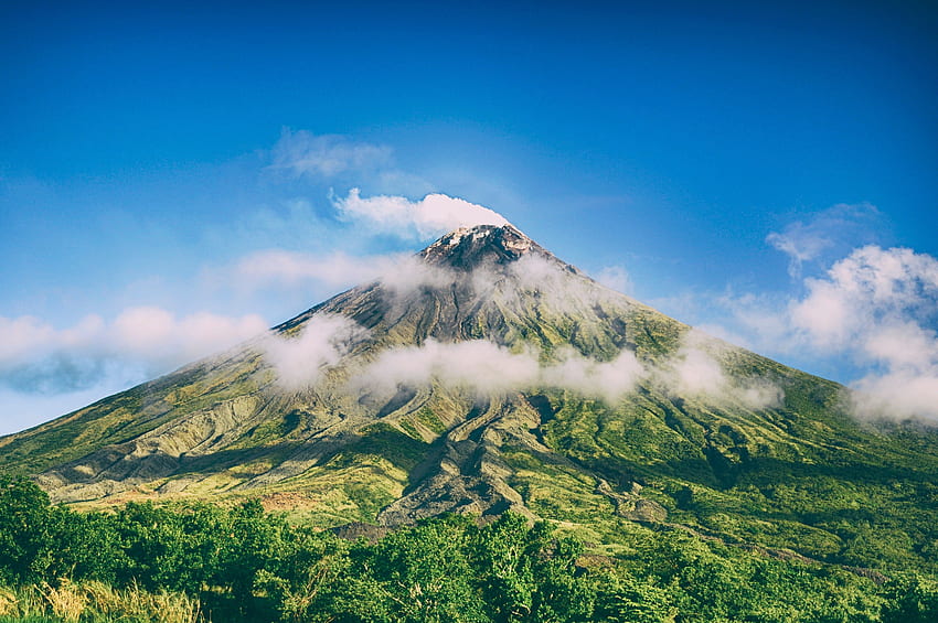 Mayon volcano [] : HD wallpaper