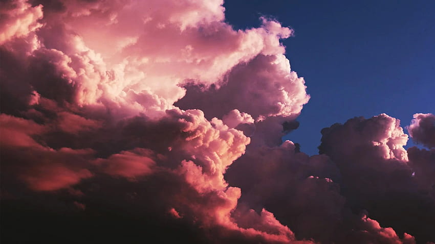 Nubes rosadas estéticas fondo de pantalla