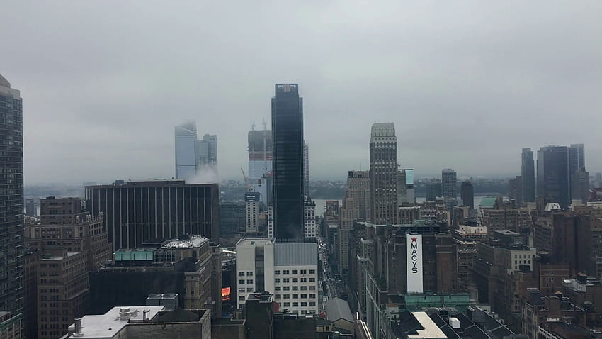Giornata nuvolosa e piovosa panoramica di New York City ripresa aerea video clip 00:14 SBV 316235626 Storyblocks Sfondo HD