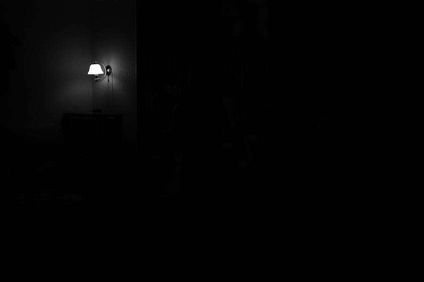 Тъмно, блясък, светлина, минимализъм, фенер, лампа, тъмнина, стая HD тапет
