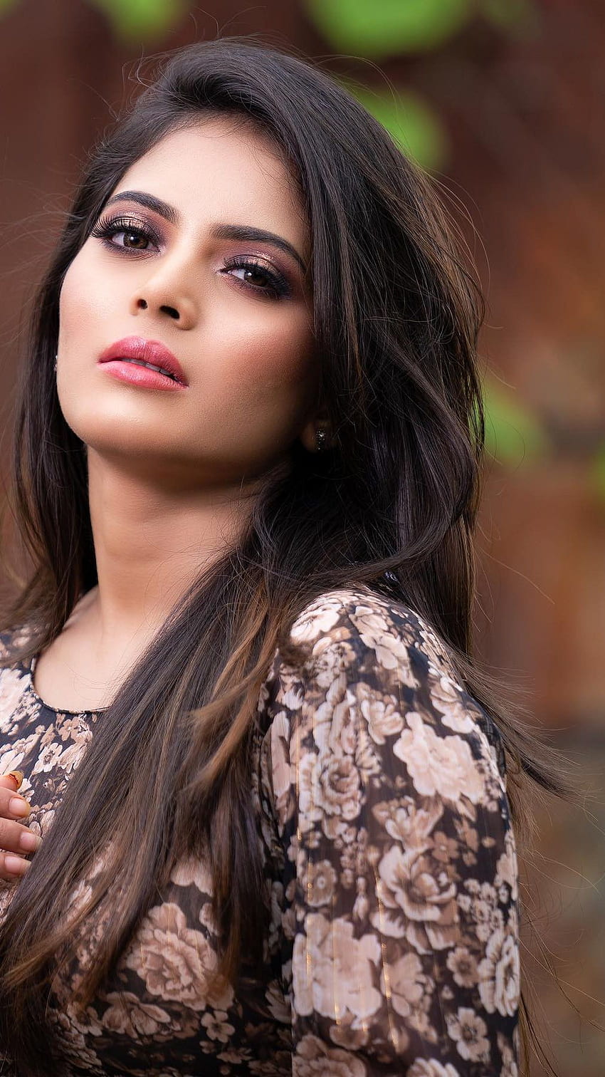 kruthika-rao-kannada-actress-model-hd-phone-wallpaper-pxfuel