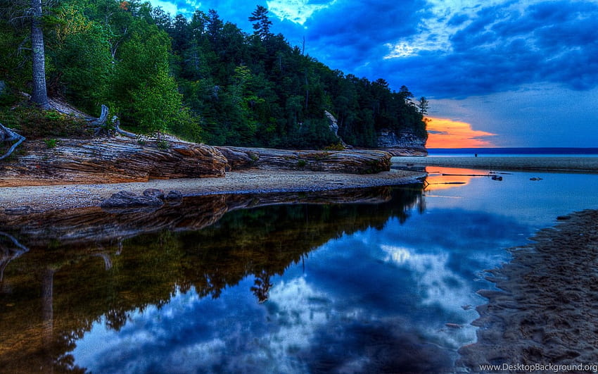 Lake Superior Sunset Background HD wallpaper