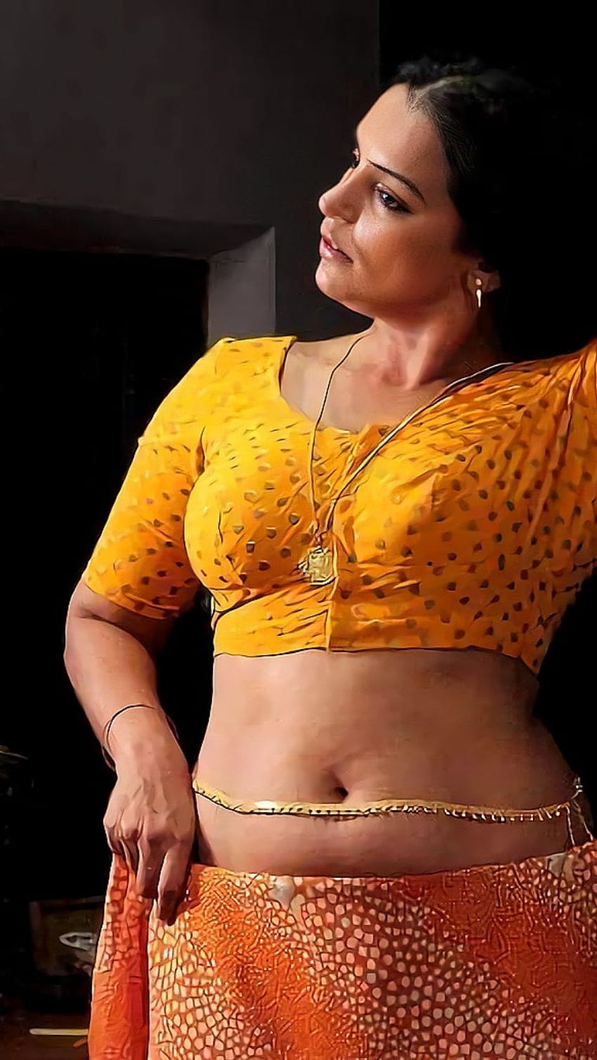 Swetha Menon, rathi nirvedam, филм на малаялам HD тапет за телефон