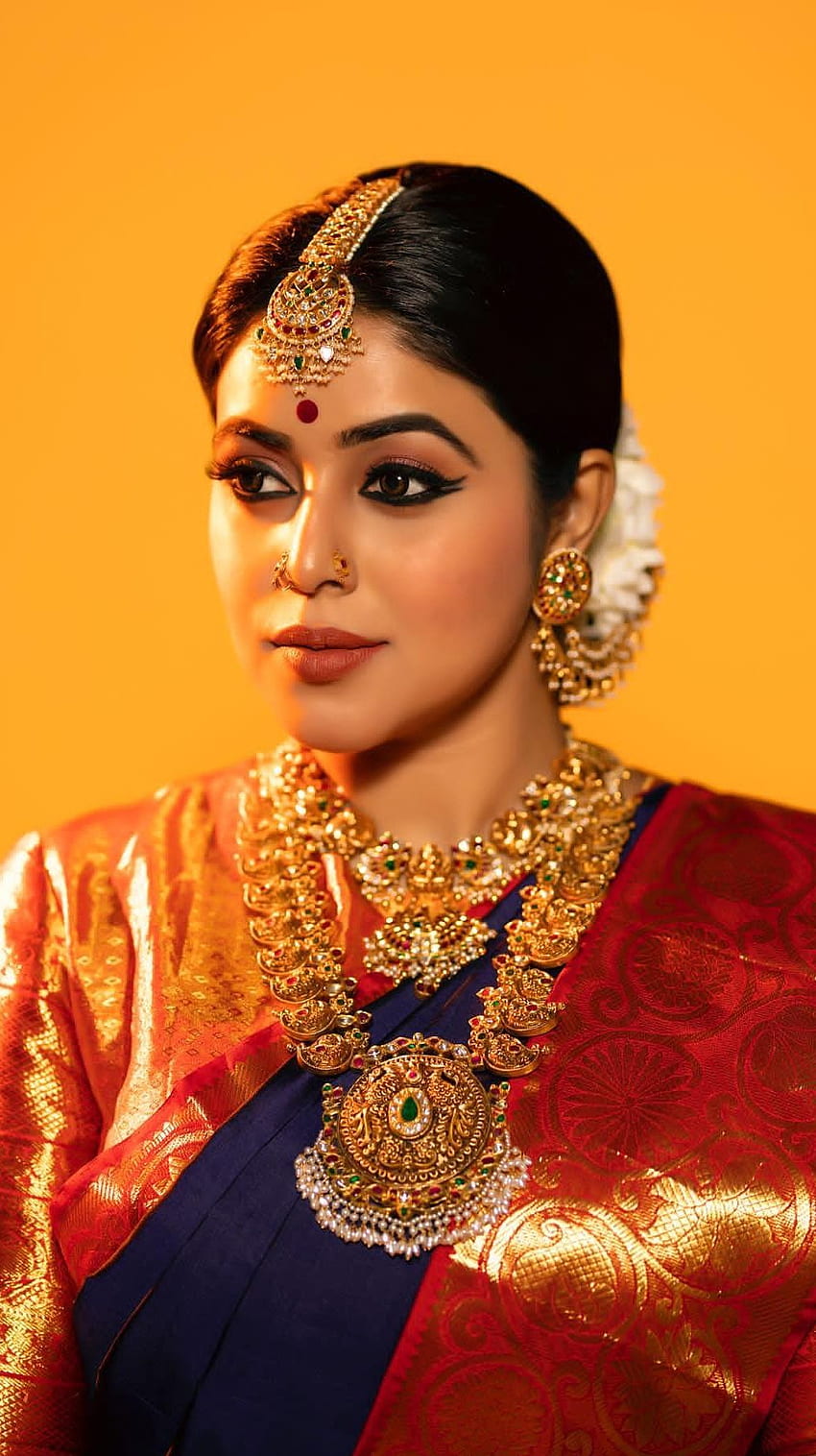 Poorna kasim, telugu actress, model, shamana kasim HD phone wallpaper