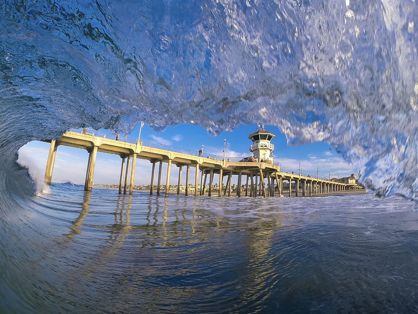 Huntington Beach Pier. FotoMerlin – Surf City Family HD wallpaper