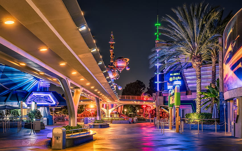 Tomorrowland w Disneylandzie panoramicznym Tapeta HD