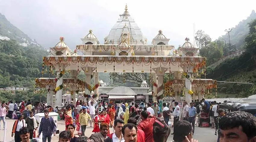 Vaishno-Devi-Pilger werden am Sonntag wieder aufgenommen, nur 2.000 Pilger pro Tag erlaubt. India News, The Indian Express HD-Hintergrundbild