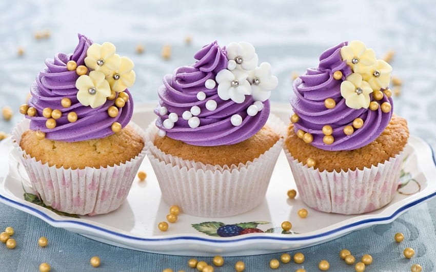 Delicious, purple, cupcake, three, cake HD wallpaper