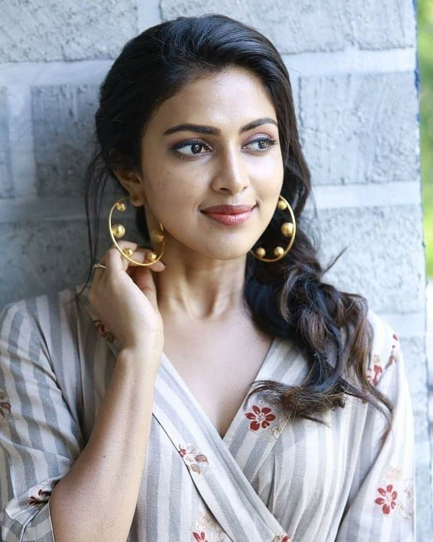 Amala Paul HD Wallpapers APK for Android Download