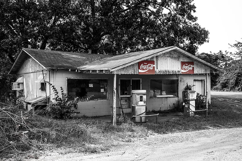 Fuller's Store, country living, forgotten, graphy, Texas, derelict, station, abandoned, grocery store, rural, black and white, Coca Cola, Coke, travel, USA, long ago, country, backroads HD wallpaper