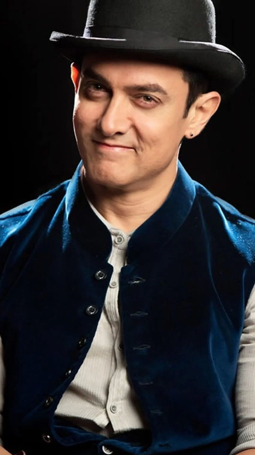 Aamir Khan en Dhoom fondo de pantalla del teléfono