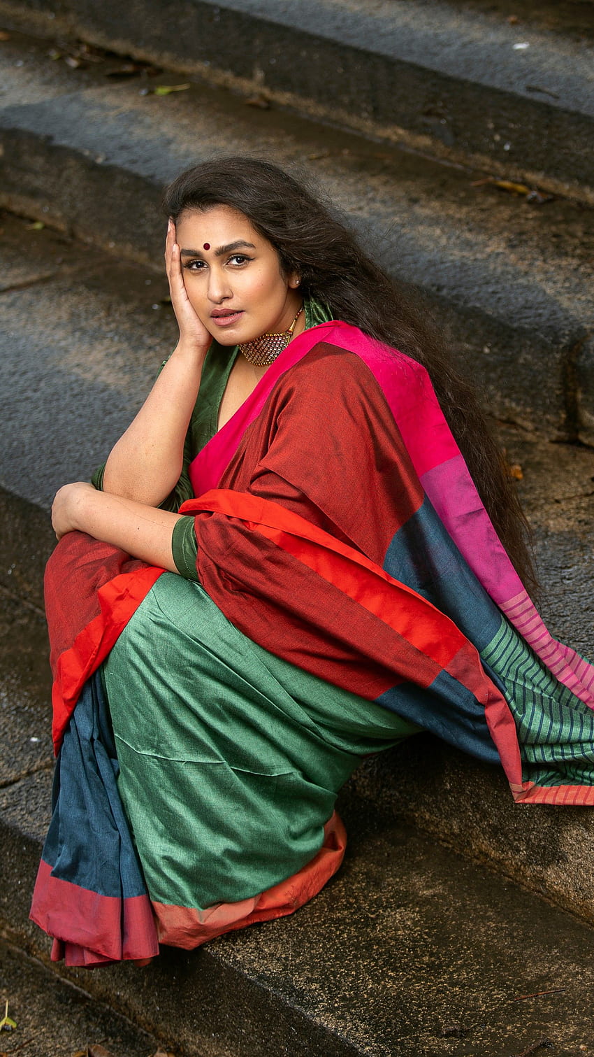 Kavitha Nair, piękna sari, malajalam aktorka Tapeta na telefon HD